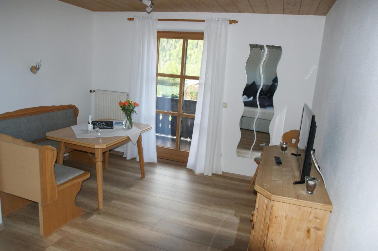 Haus Am Duerrach Apartamento Reit im Winkl Exterior foto